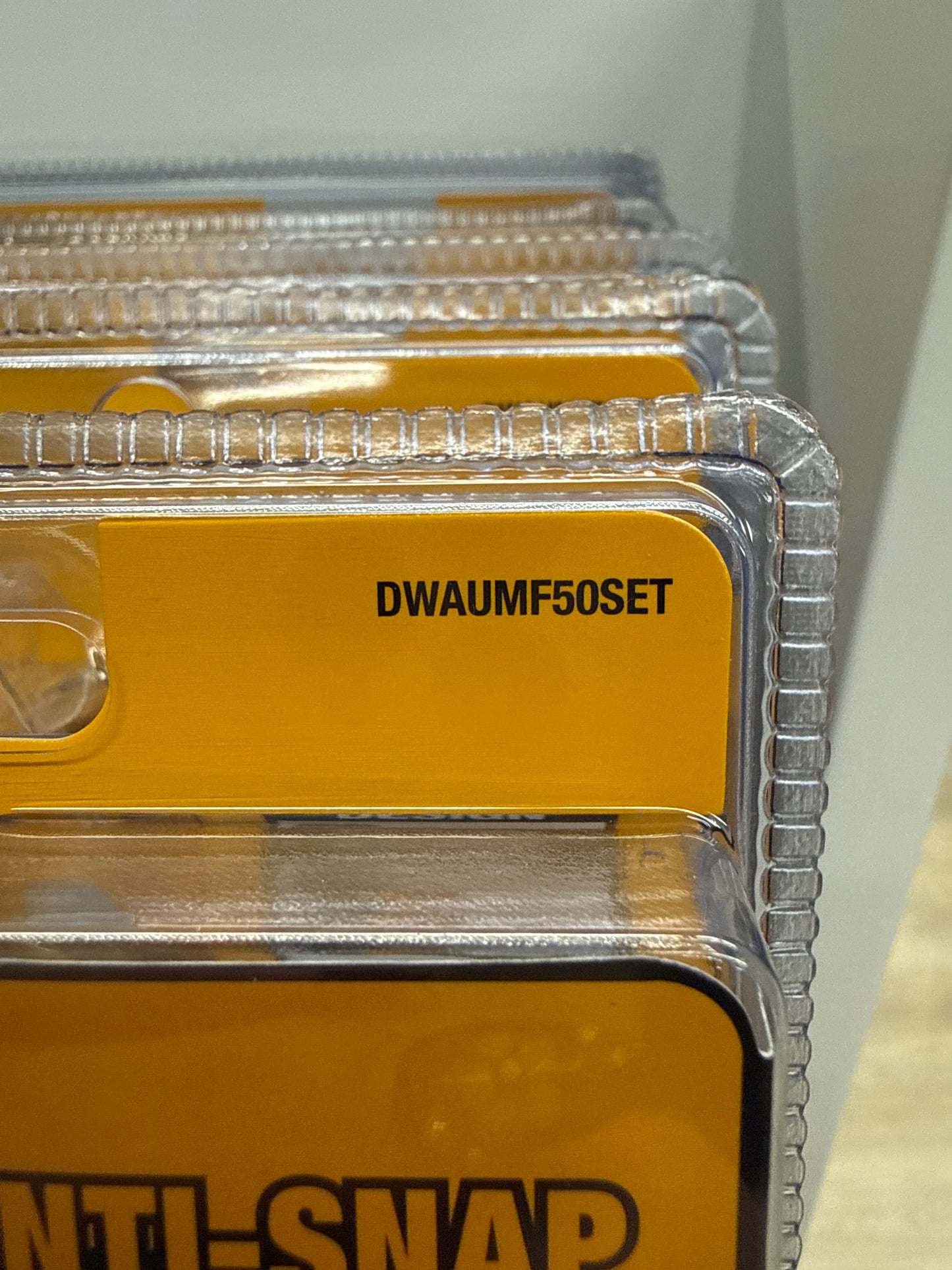 DeWalt Professional Drill & Driver Accessory Set (DWAUMF5SET) – Multi-Purpose Bit Kit for Drilling & Fastening