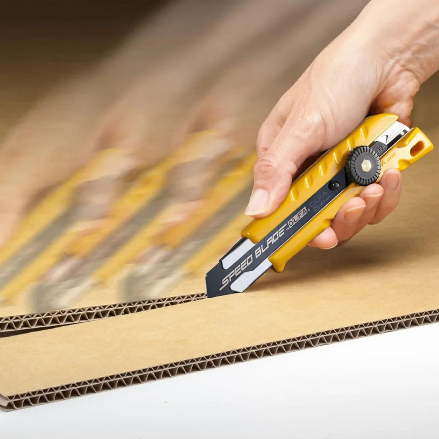 OLFA Heavy-Duty Utility Knife Multi-Purpose Custom Cutting Depth Utility Knife - OPEN BOX LIKE NEW