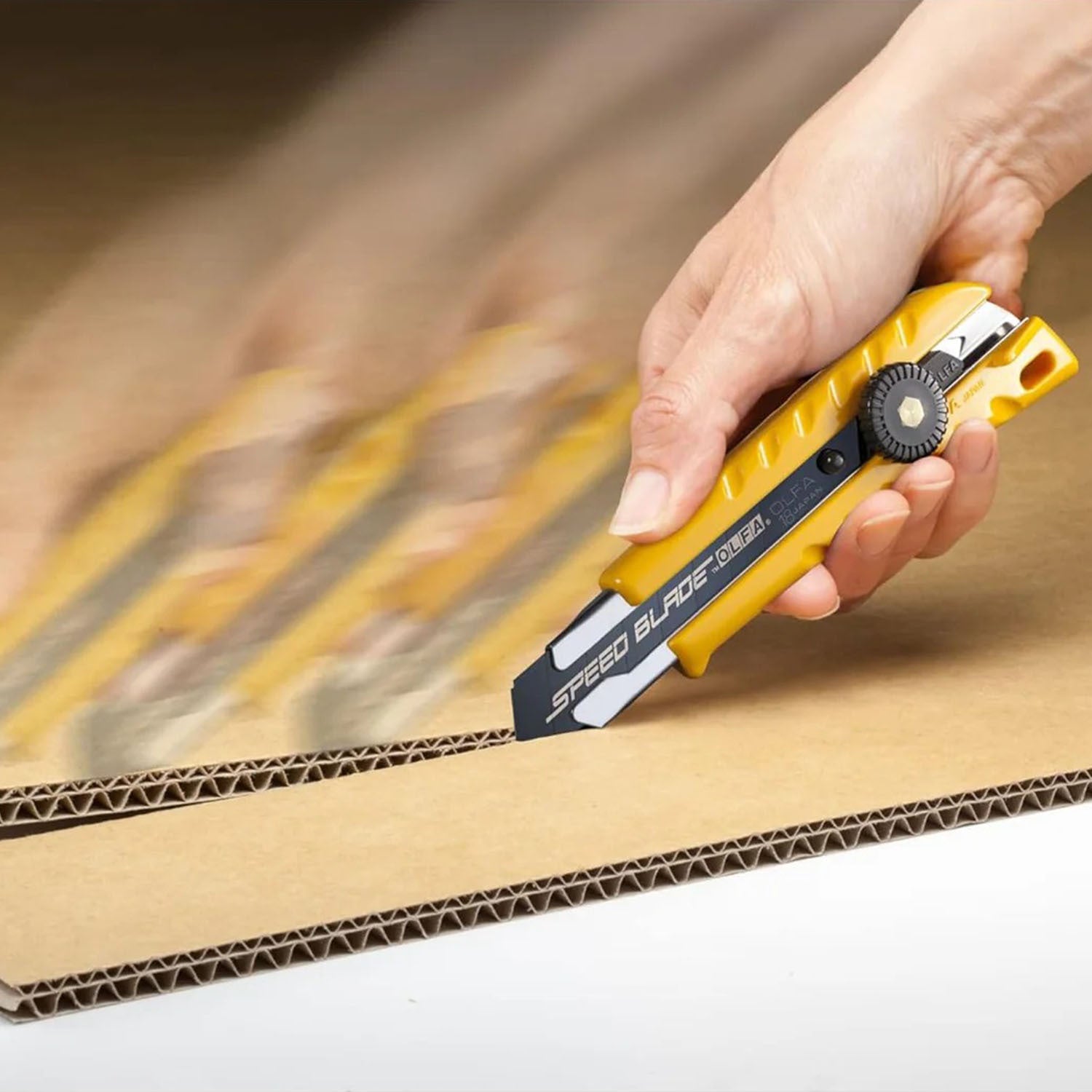 OLFA Heavy-Duty Utility Knife Multi-Purpose Custom Cutting Depth Utility Knife - OPEN BOX LIKE NEW