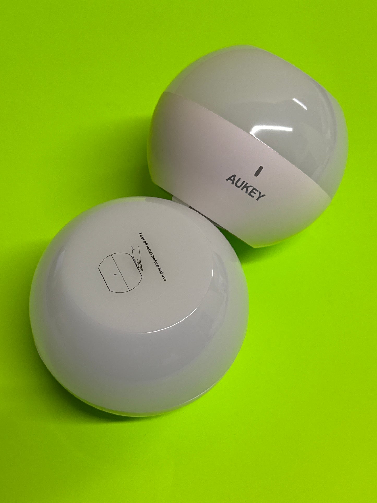 Aukey Mini RGB Light (2-Pack) – Compact LED Lights with Adjustable Colors & Brightness