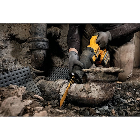 DeWalt XR FlexVolt 54V Brushless Reciprocating Saw – DCS388N